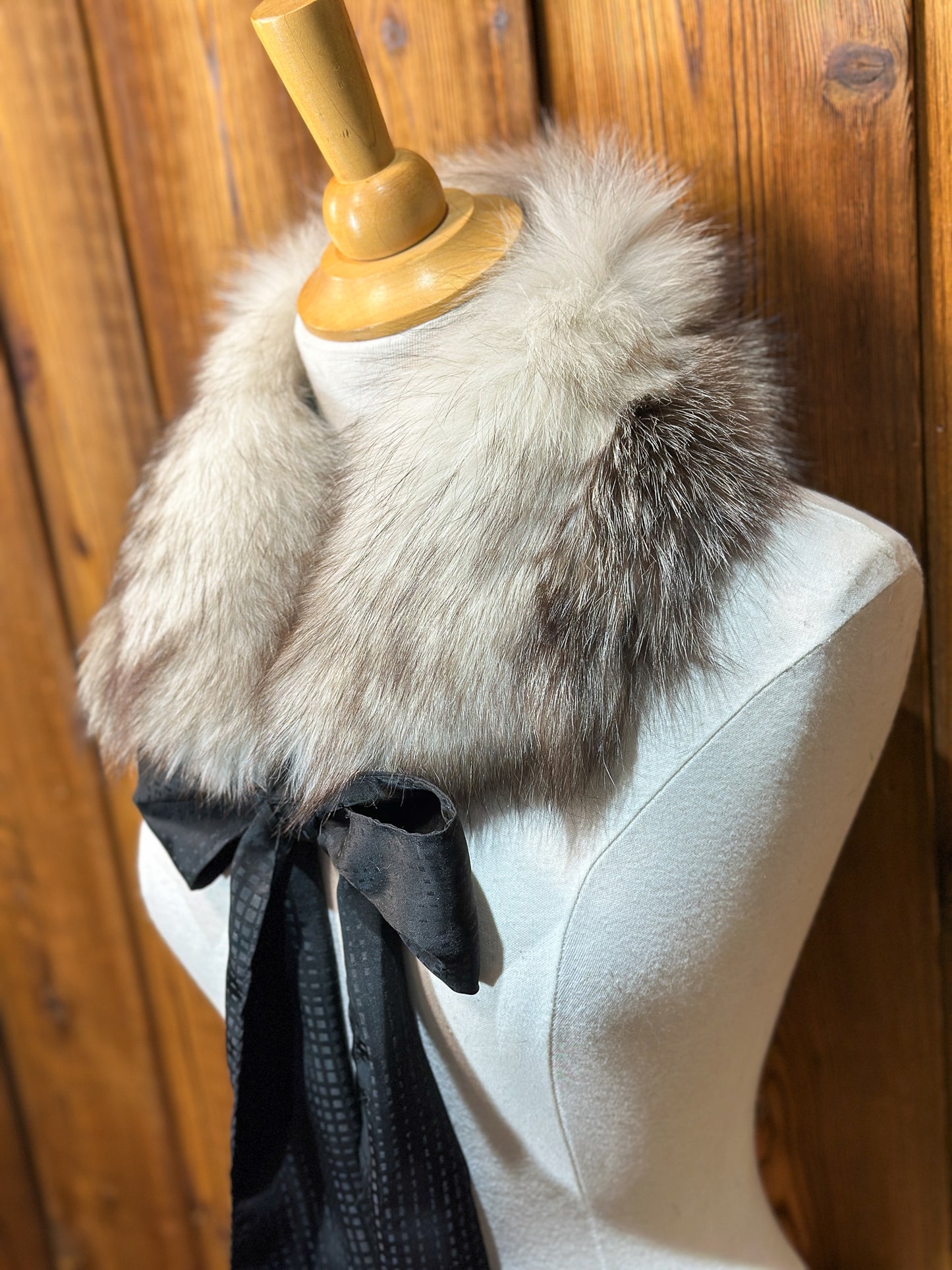 Foulard tout en fourrure avec boucle