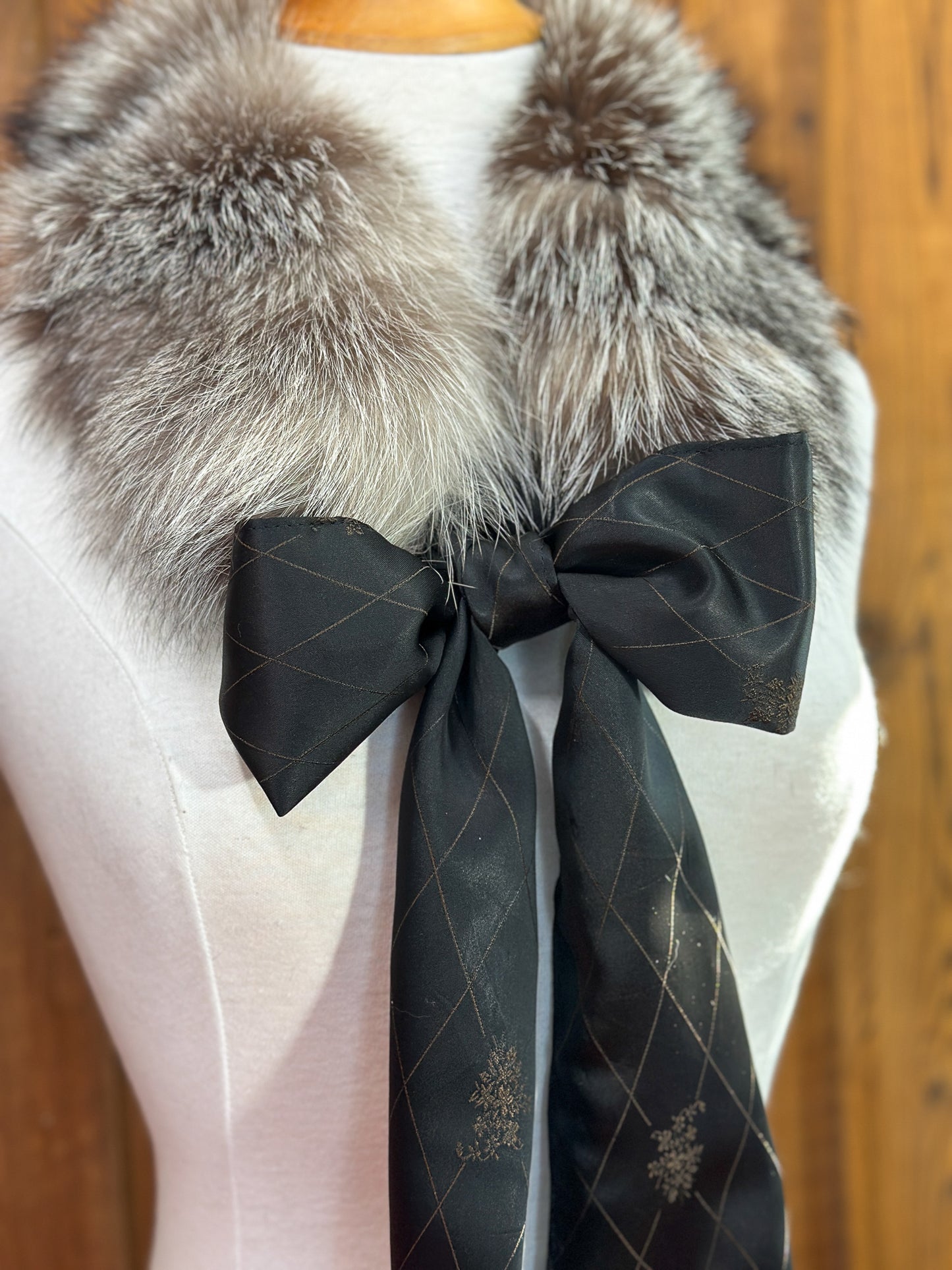 Foulard tout en fourrure avec boucle