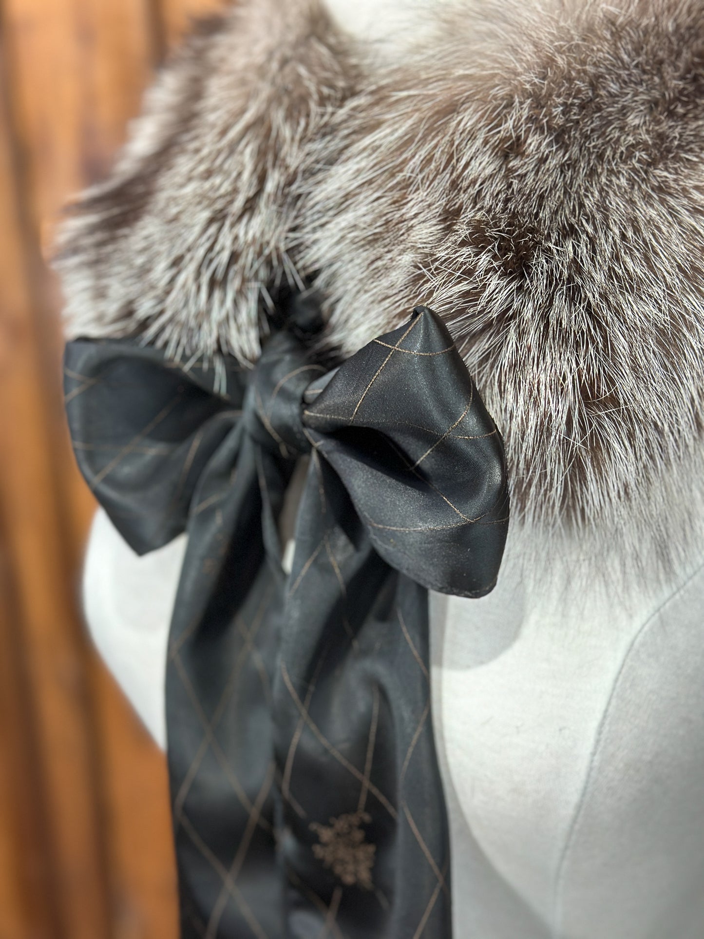 Foulard tout en fourrure avec boucle