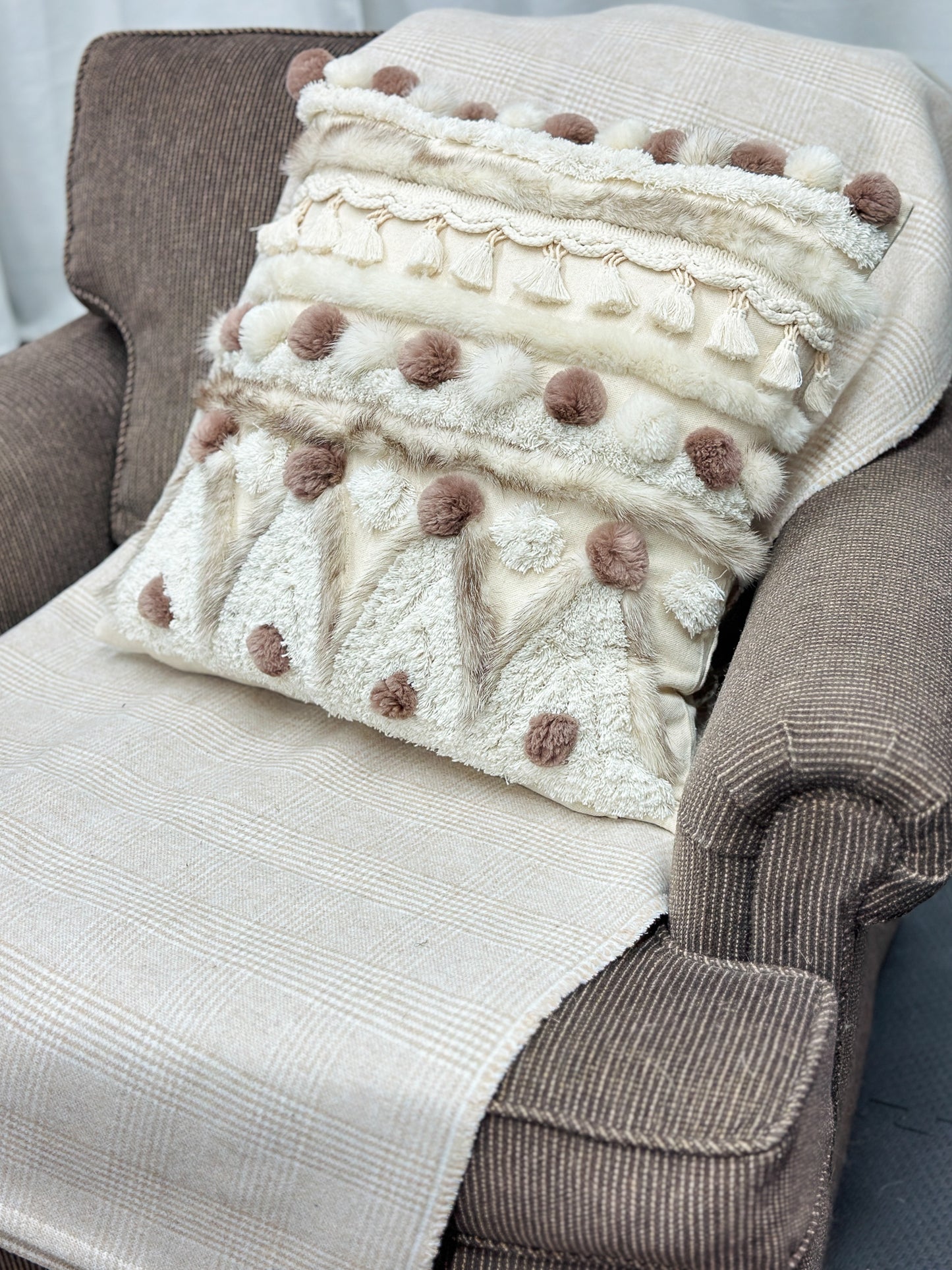 Cushion with recycled fur