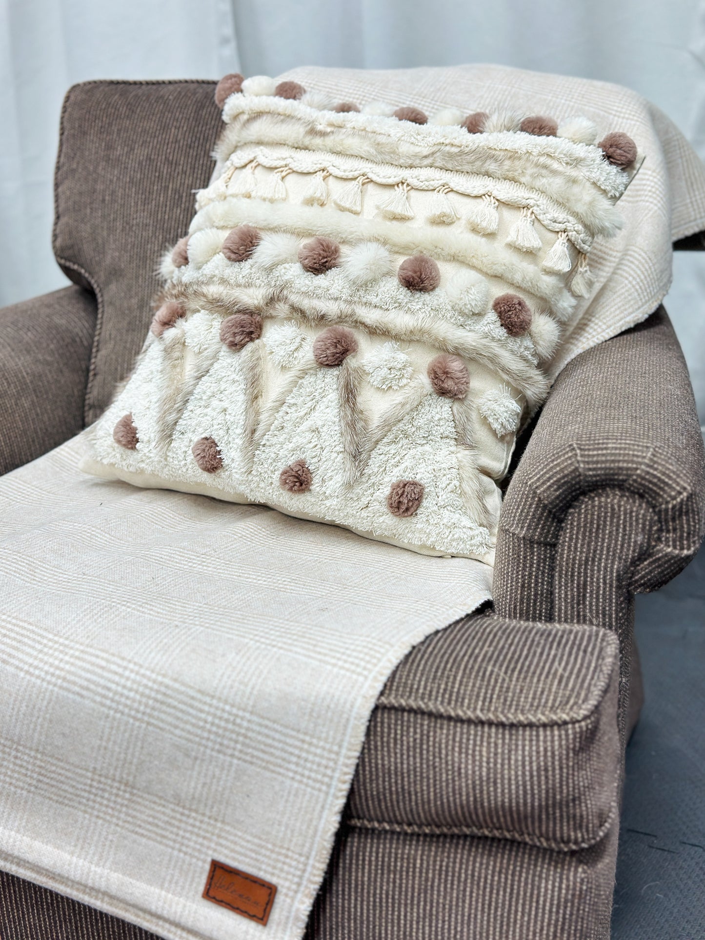 Cushion with recycled fur