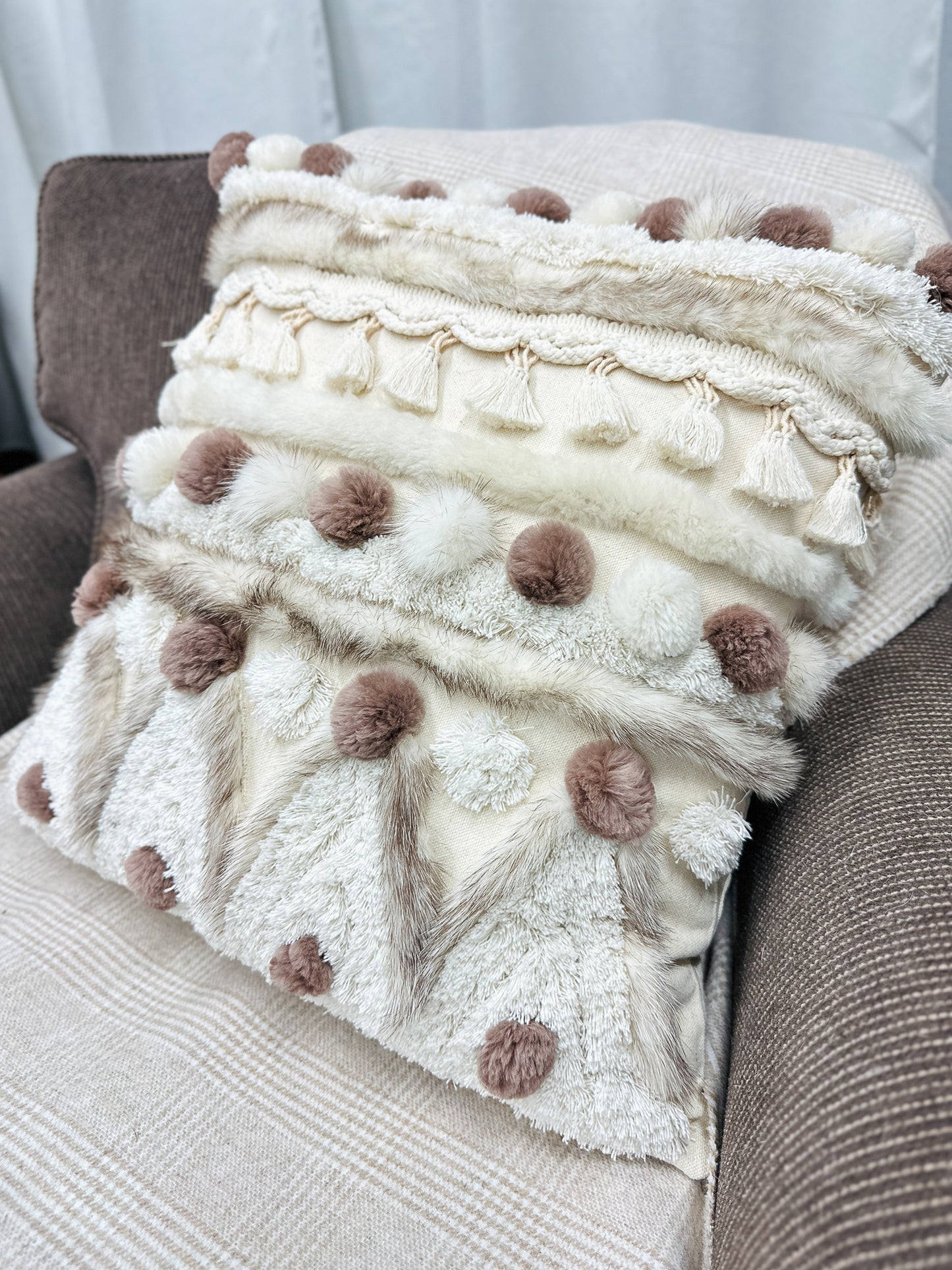 Cushion with recycled fur