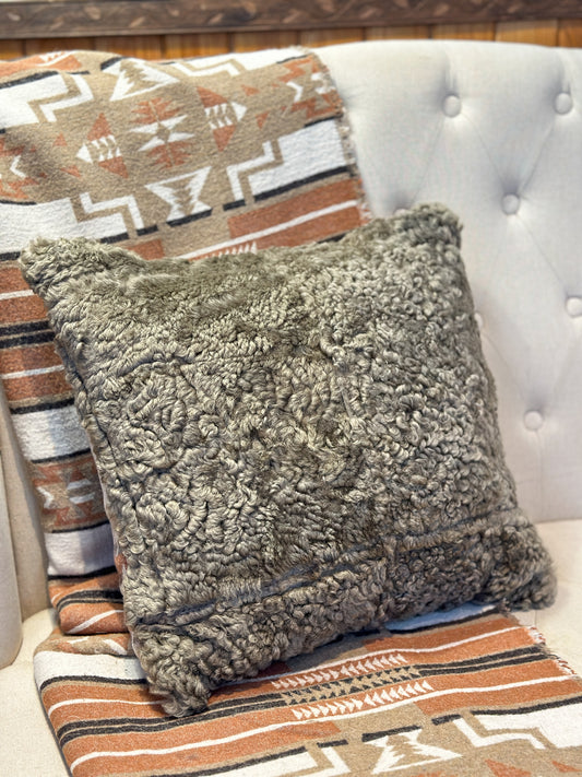 Coussin avec fourrure recyclée - 18x18