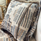 Coussin patchwork avec fourrure recyclés - 18x18