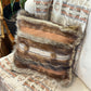 Coussin avec cuir et fourrure recyclés - 18x18