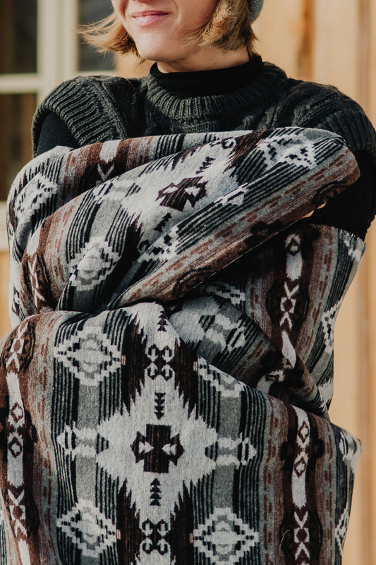 Couverture - Jeté en laine à motif boho aztèque