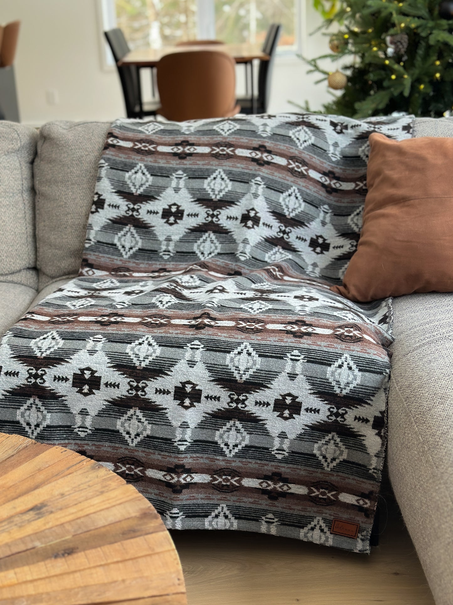 Couverture - Jeté en laine à motif boho aztèque