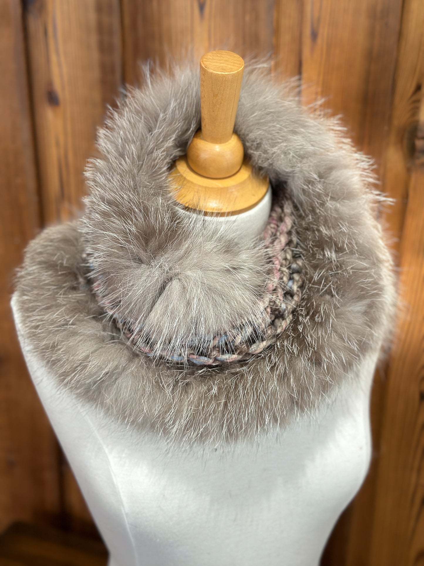 Foulard rose avec fourrure recyclée - Renard