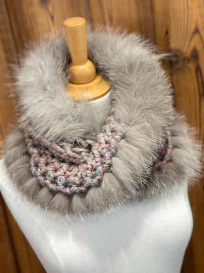 Foulard rose avec fourrure recyclée - Renard