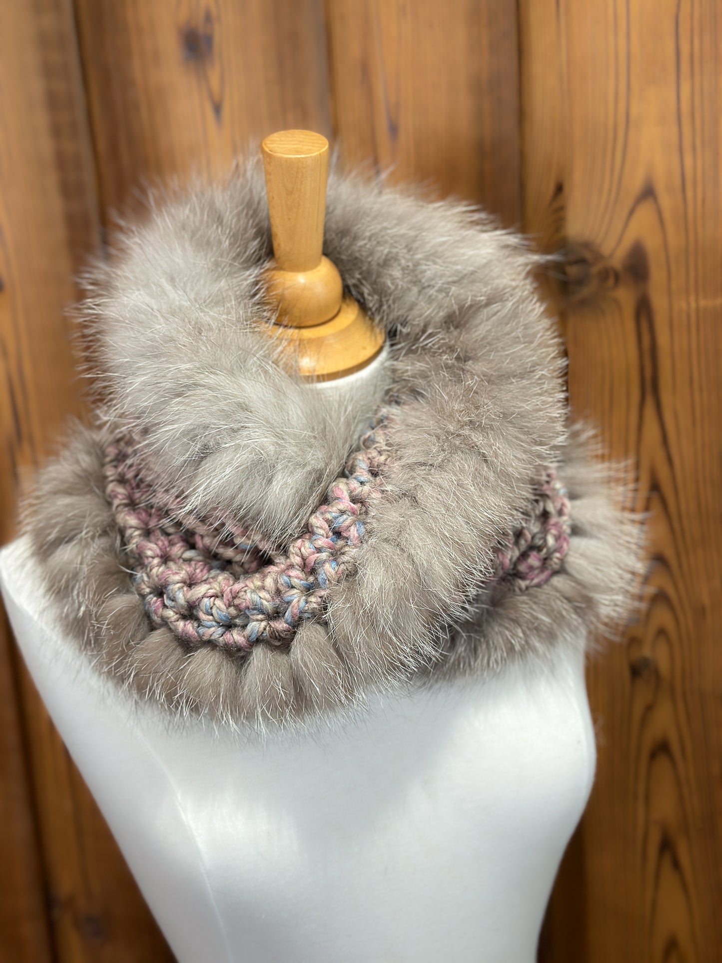 Foulard rose avec fourrure recyclée - Renard