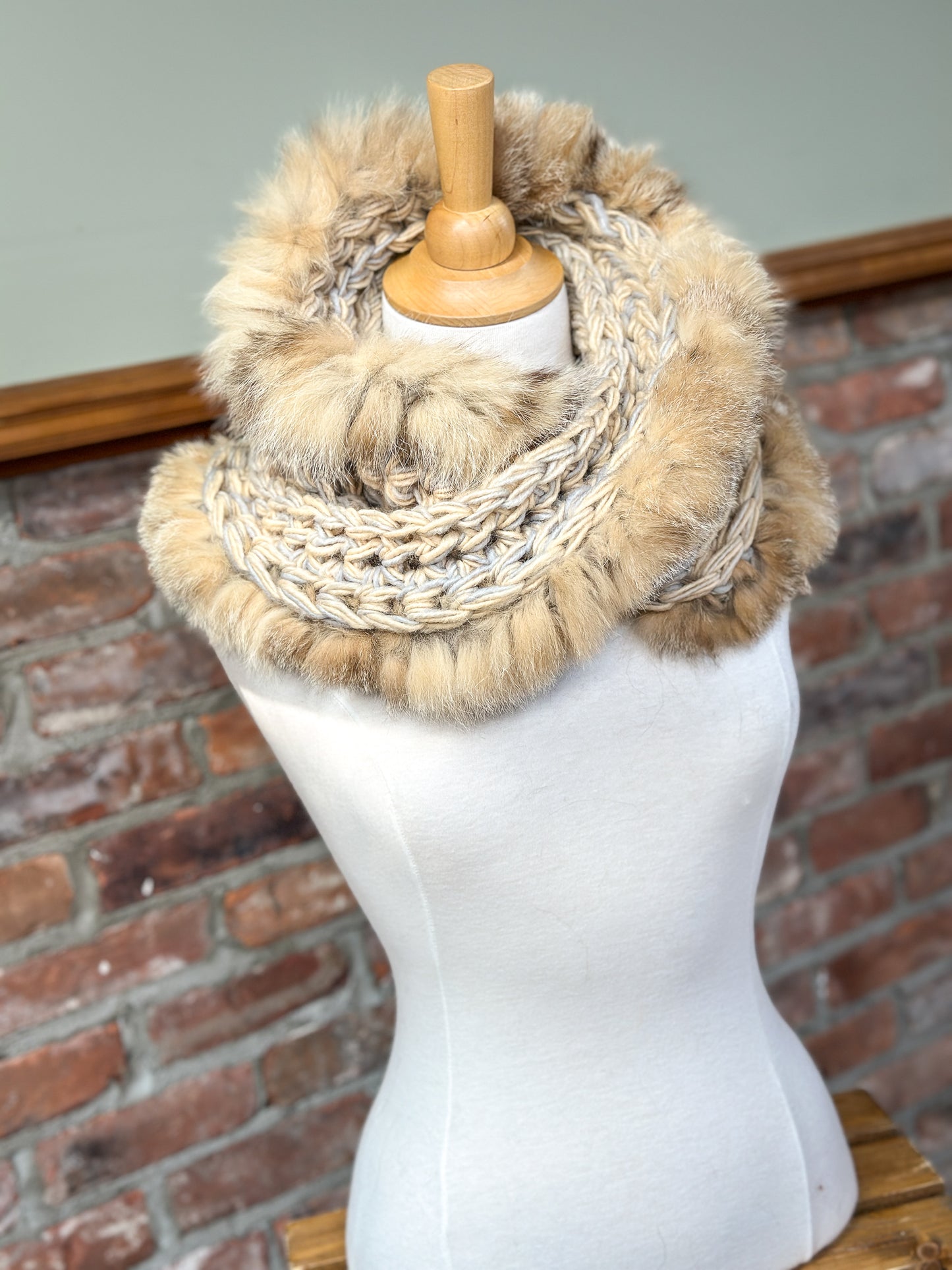 Scarf with recycled fur