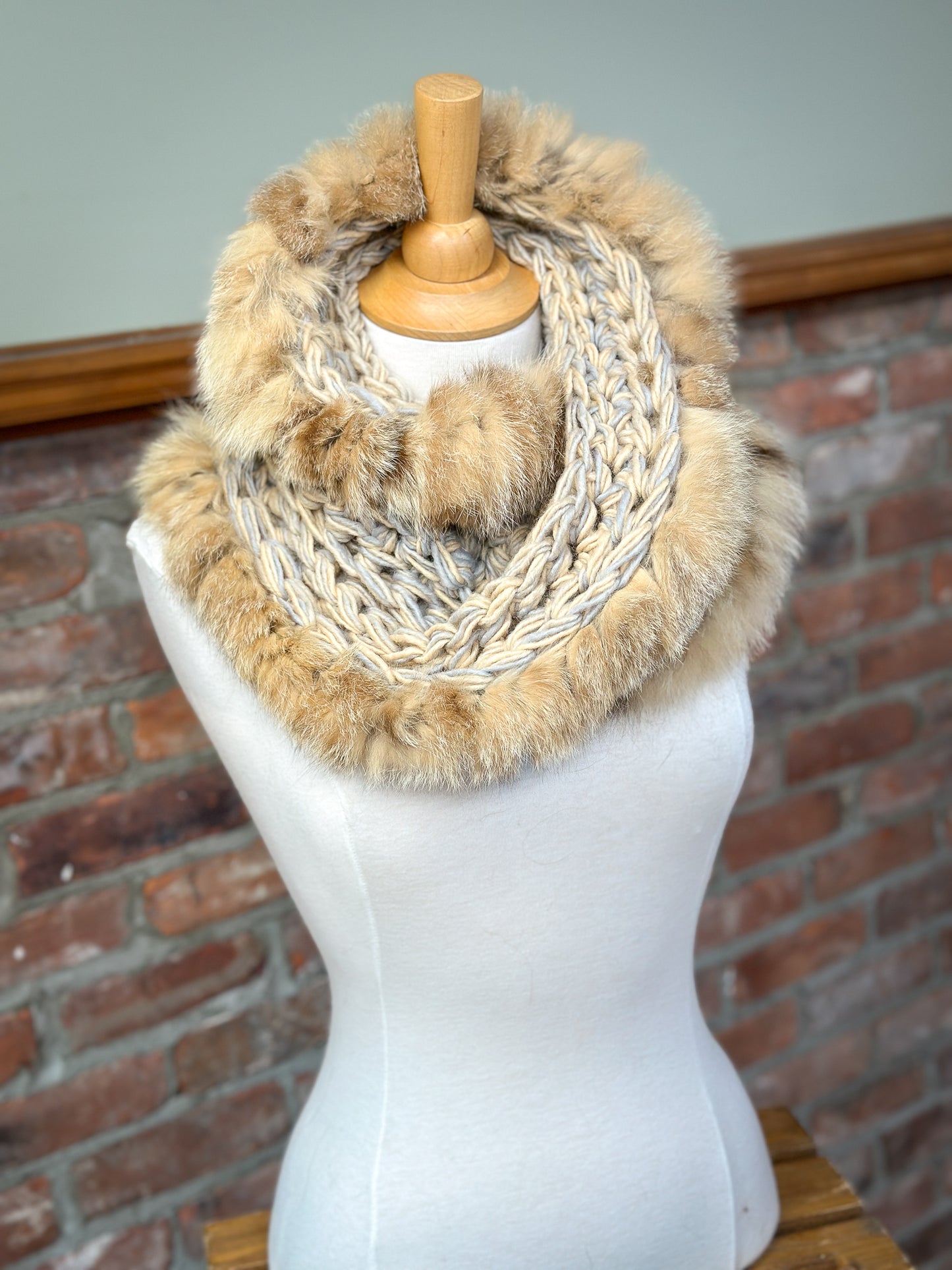 Scarf with recycled fur