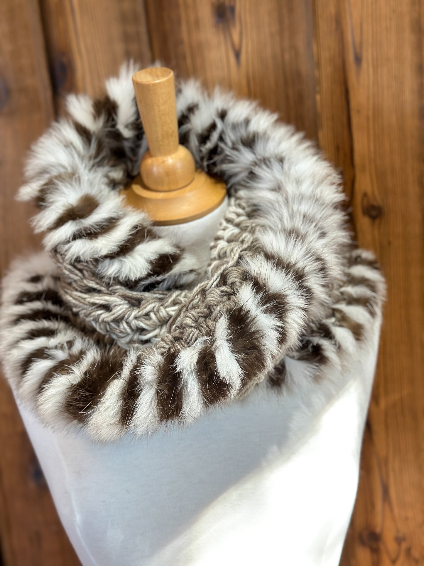 Scarf with recycled fur