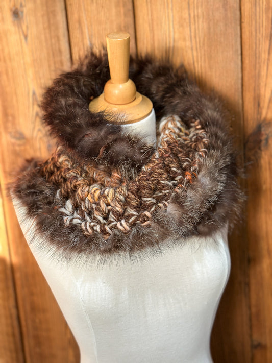 Foulard avec fourrure recyclée, Marron