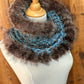 Foulard en tricot avec fourrure recyclée, Turquoise