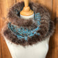 Foulard en tricot avec fourrure recyclée, Turquoise