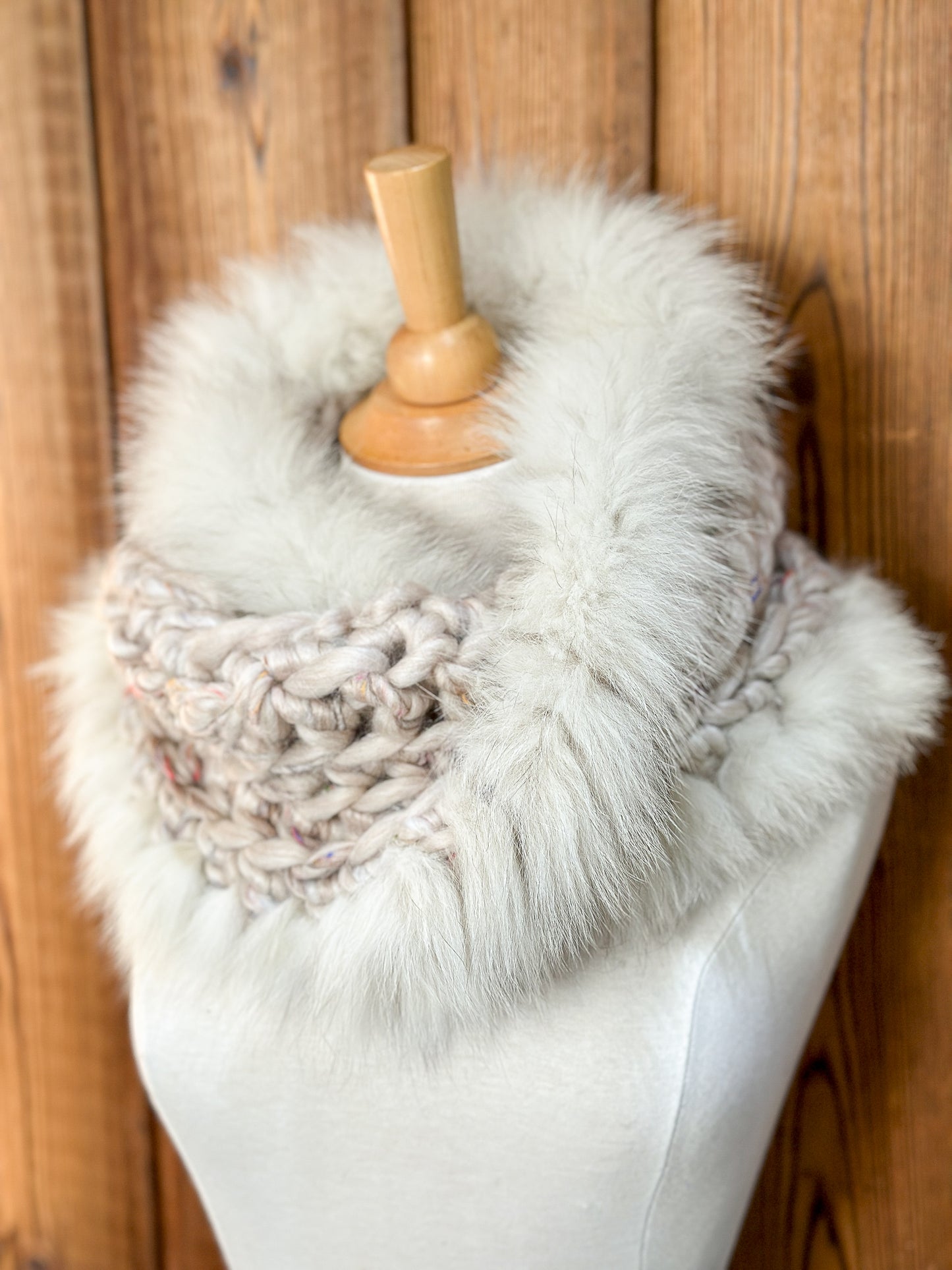 Foulard Beige avec fourrure recyclée Renard