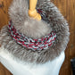 Foulard Rouge et gris avec torsade et fourrure recyclée - Renard