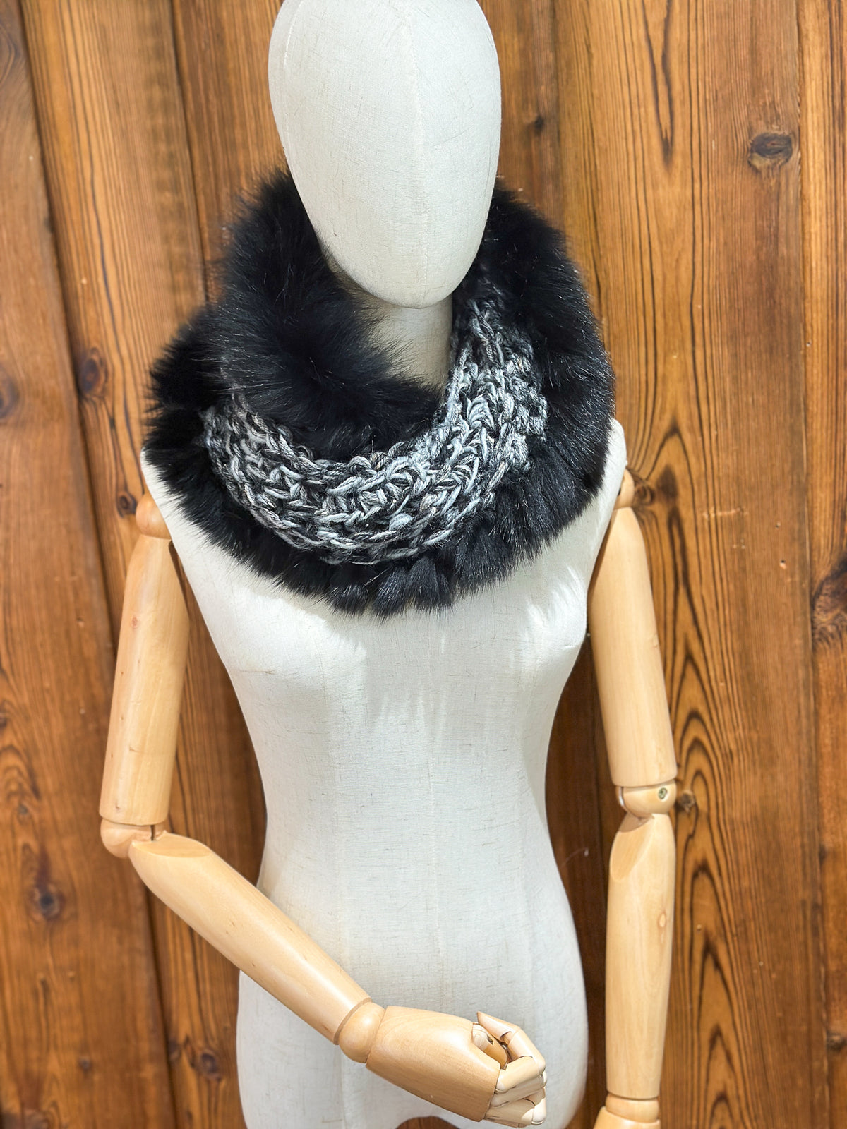 Scarf with recycled fur