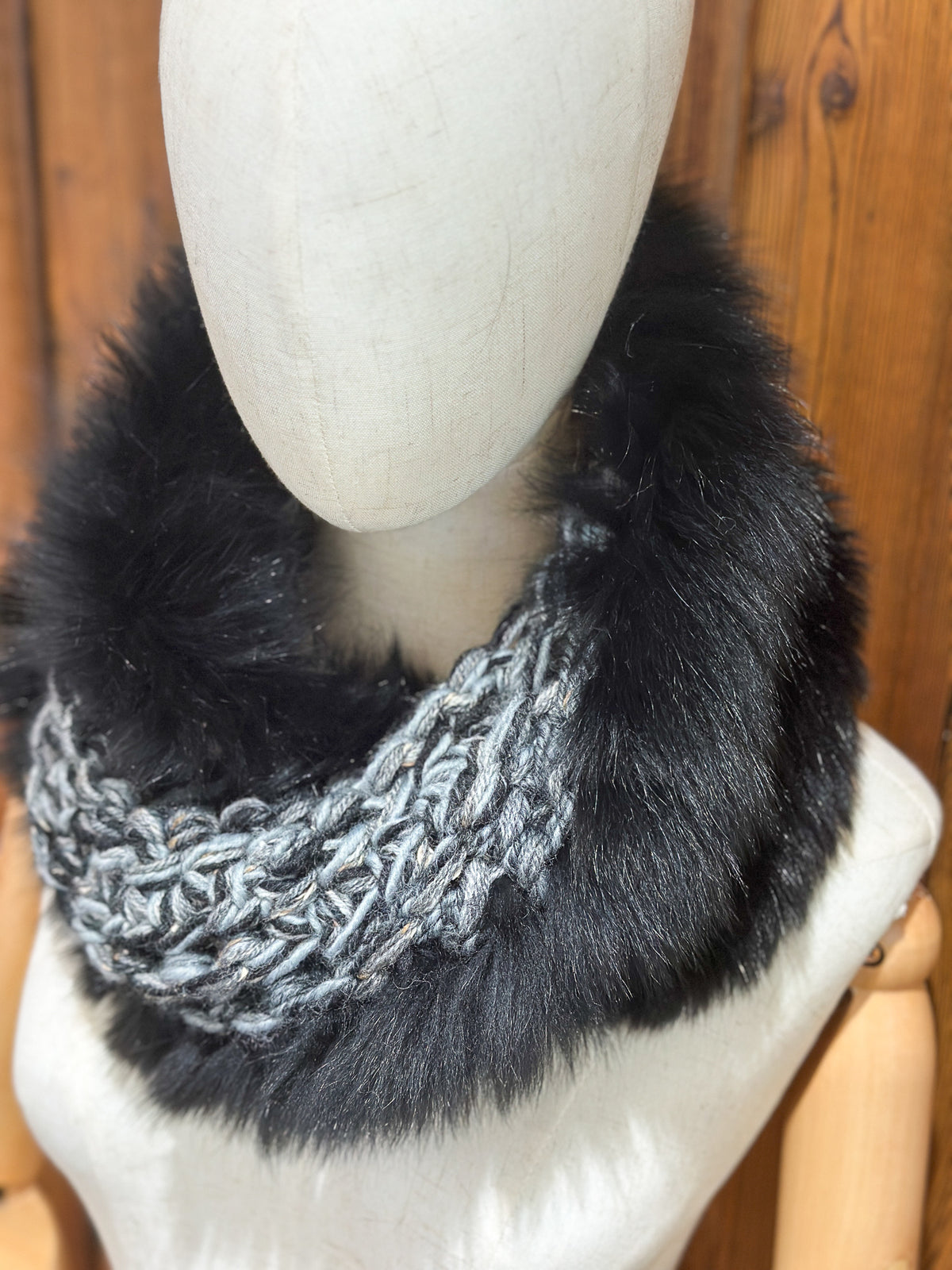 Scarf with recycled fur