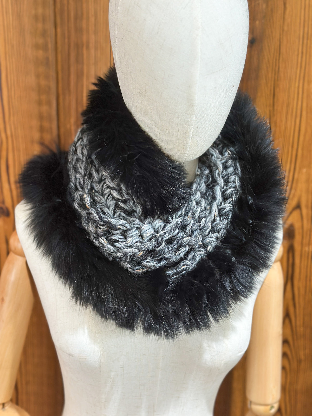 Scarf with recycled fur