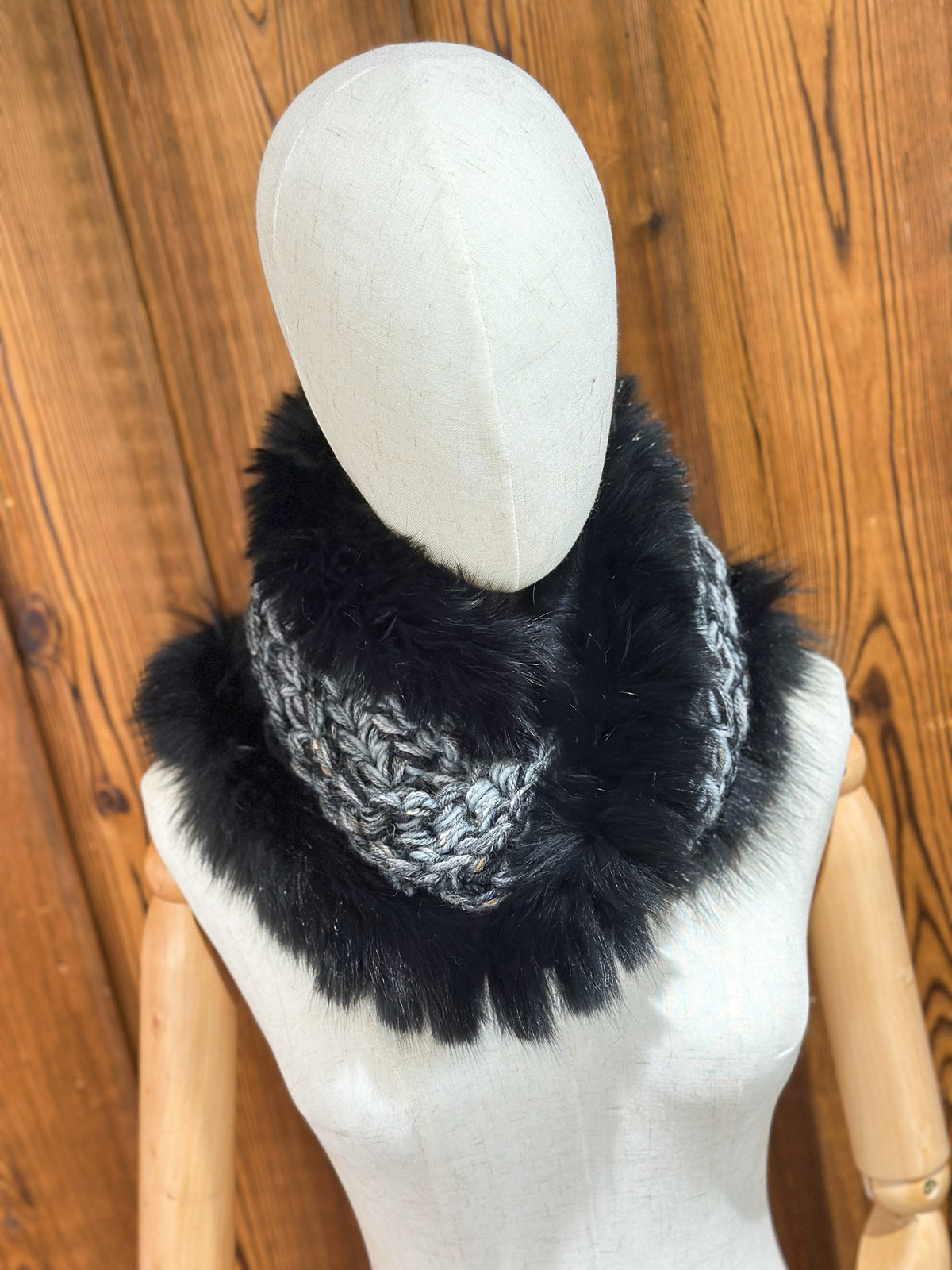 Scarf with recycled fur