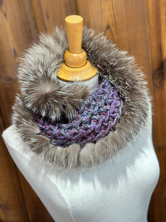 Foulard mauve avec fourrure recyclée - Renard