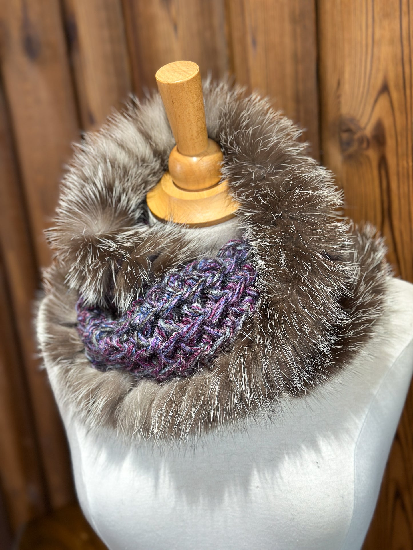 Foulard mauve avec fourrure recyclée - Renard