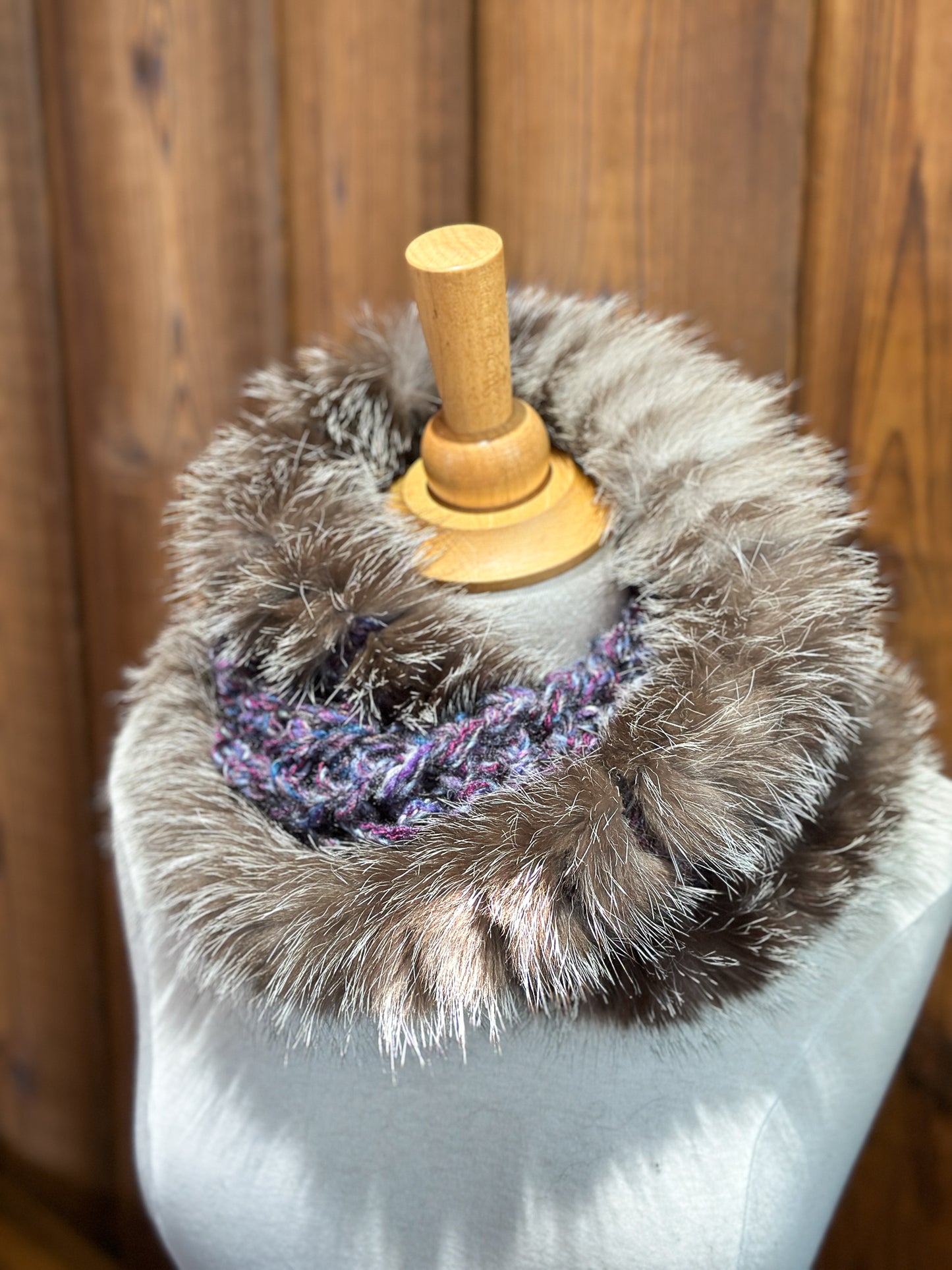 Foulard mauve avec fourrure recyclée - Renard