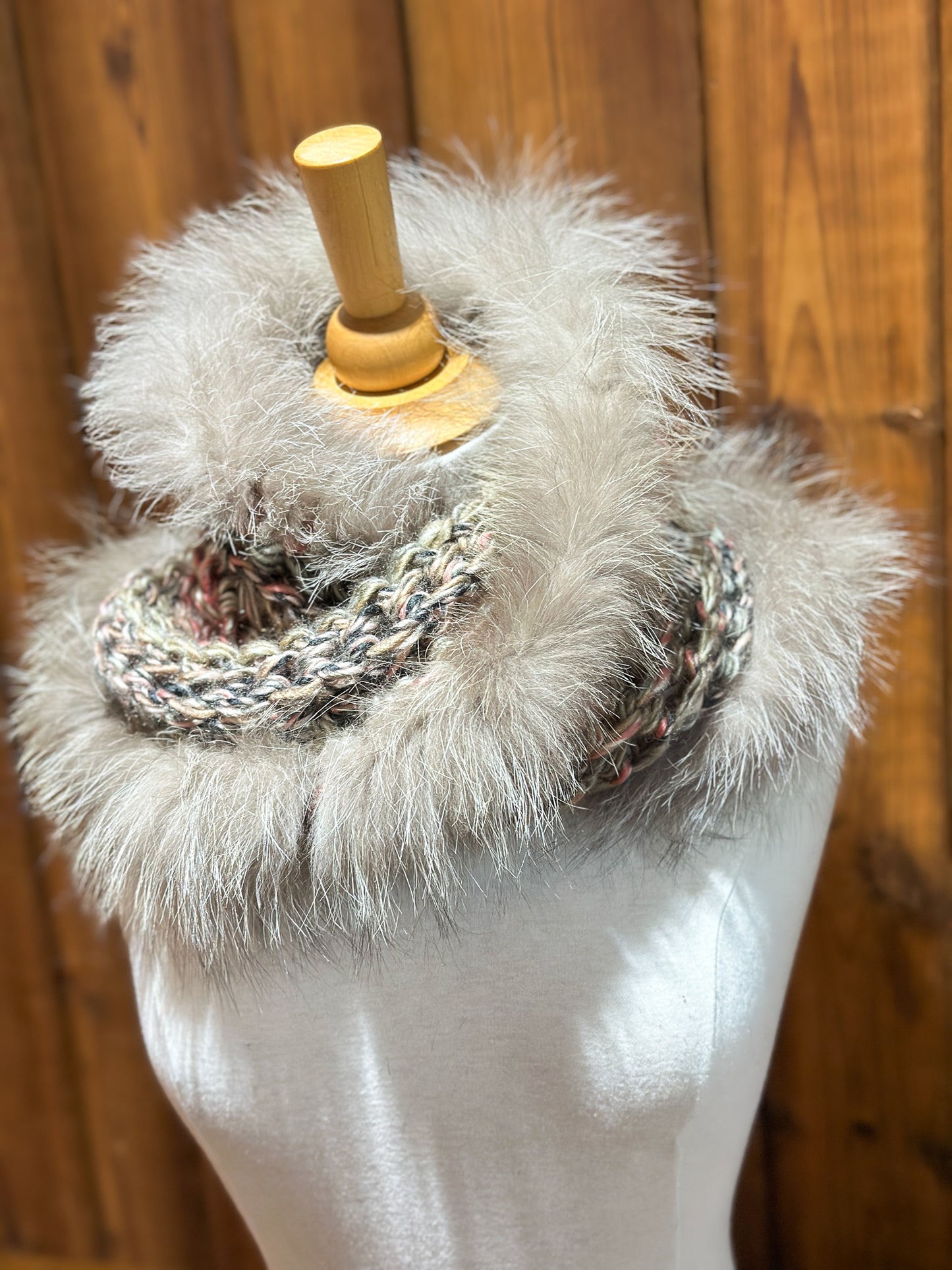 Foulard rose avec fourrure recyclée - Renard