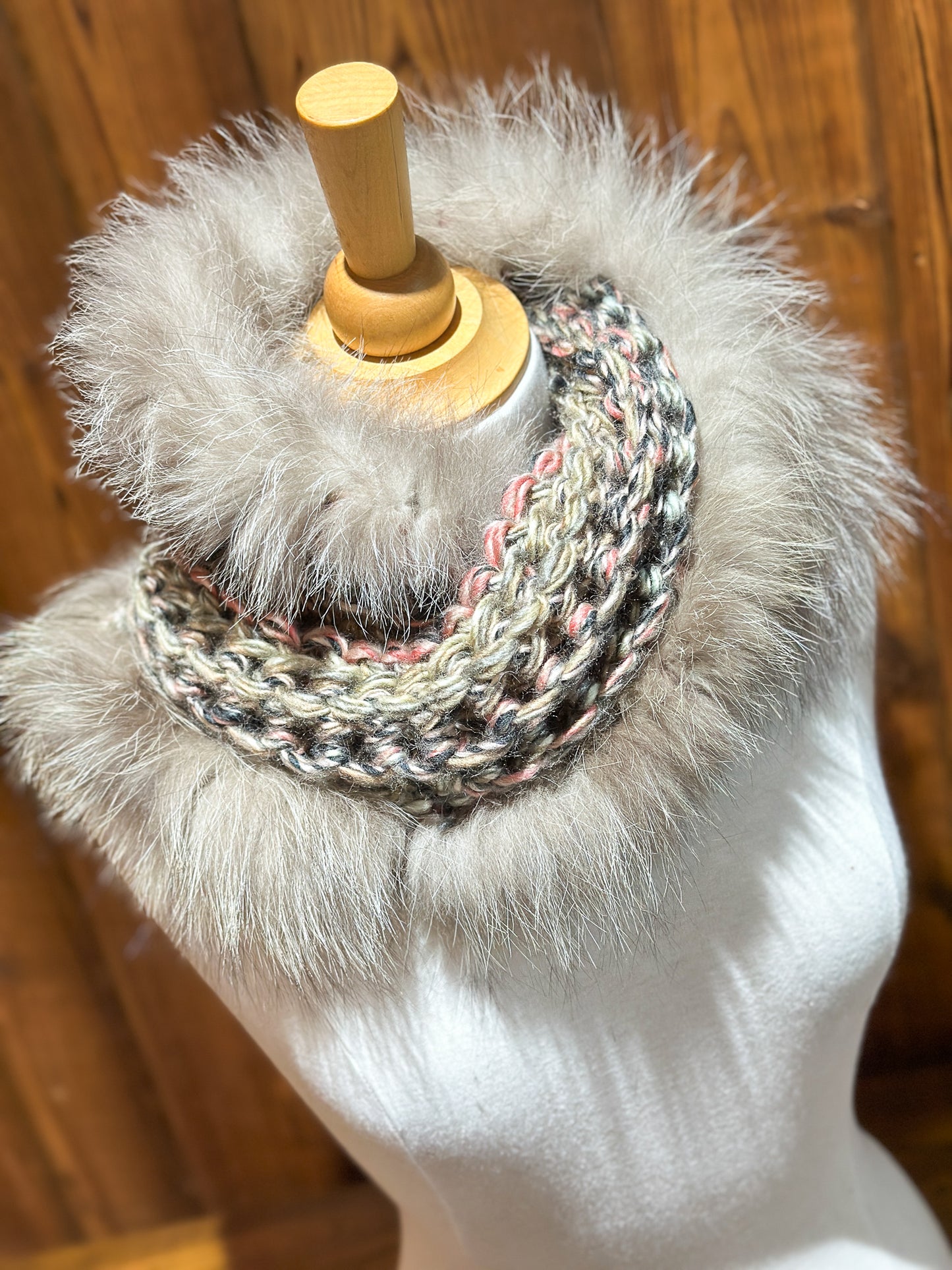 Foulard rose avec fourrure recyclée - Renard