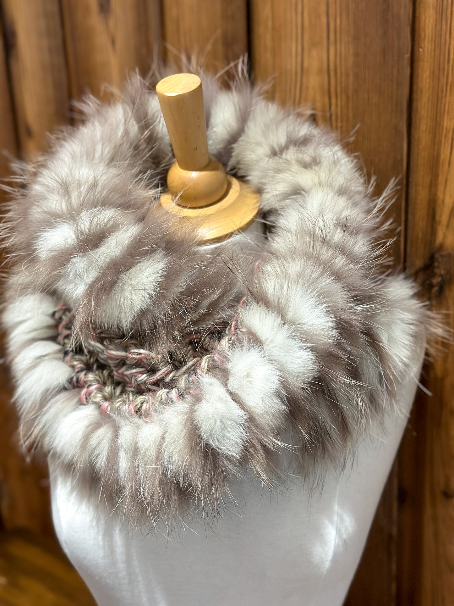 Foulard Rose et Gris avec fourrure recyclée - Renard