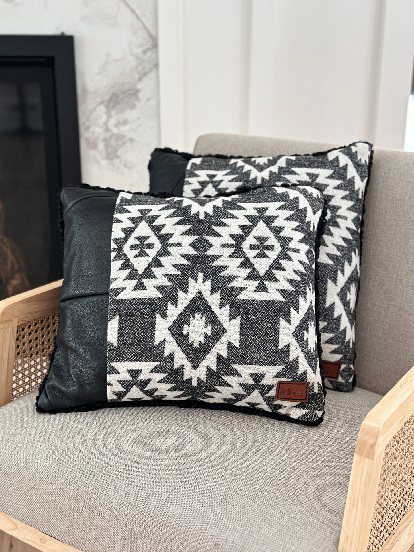 Coussin avec fourrure recyclée - 17x17