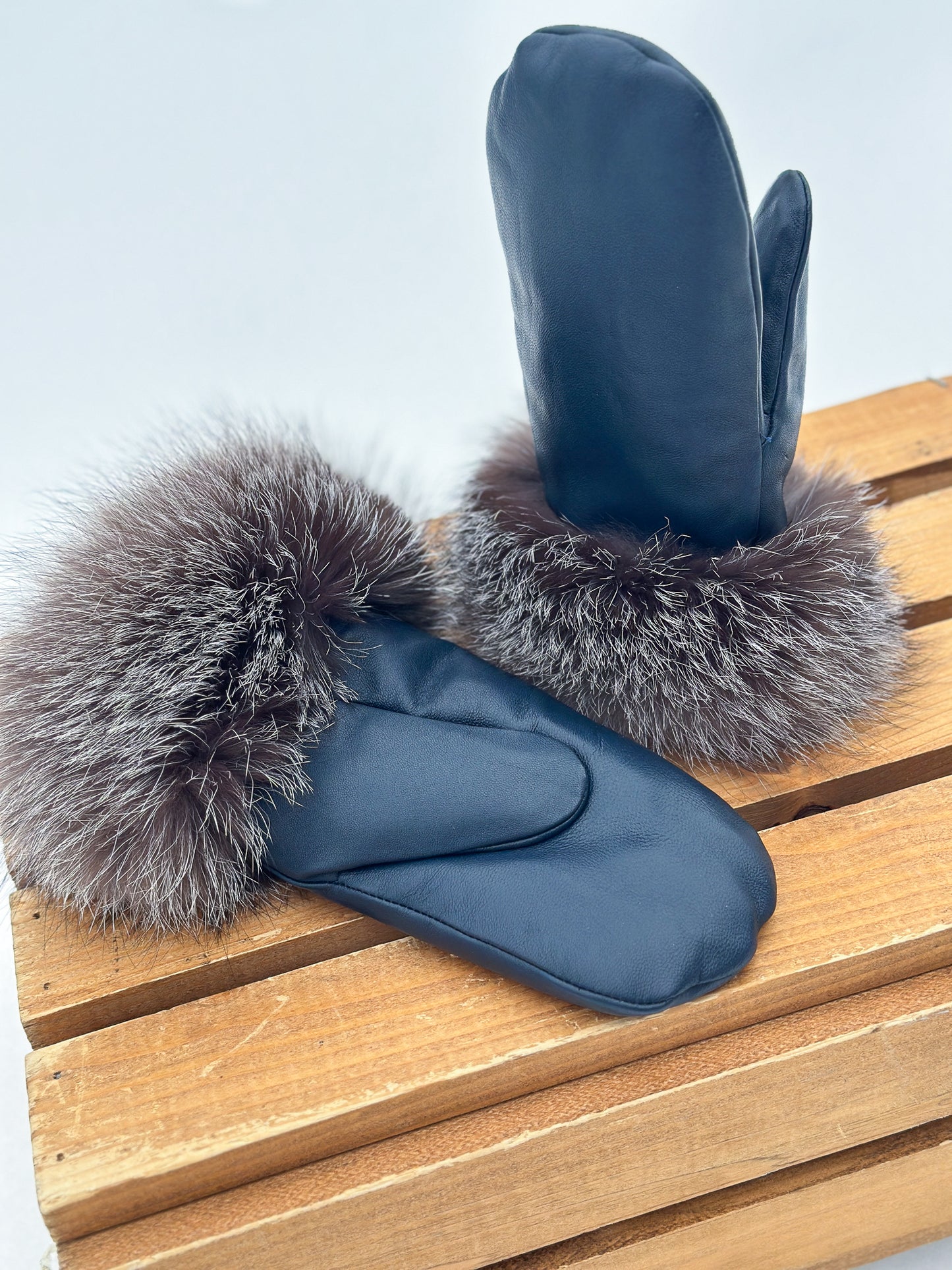 Mitaines en cuir bleu avec fourrure recyclée