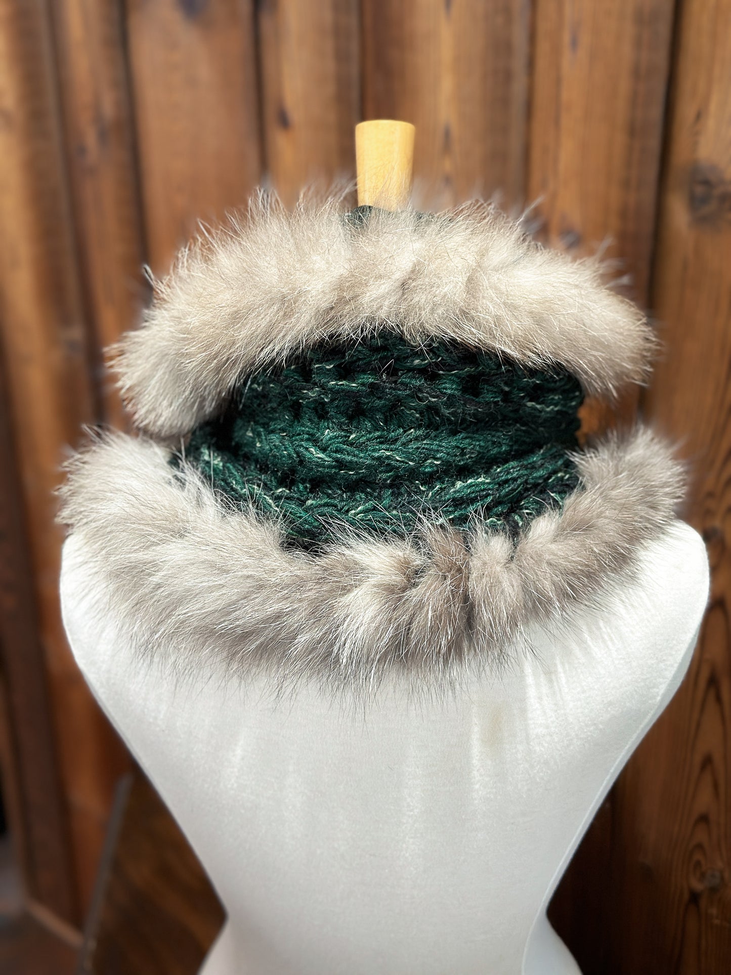 Foulard Vert Forêt avec fourrure recyclée - Renard