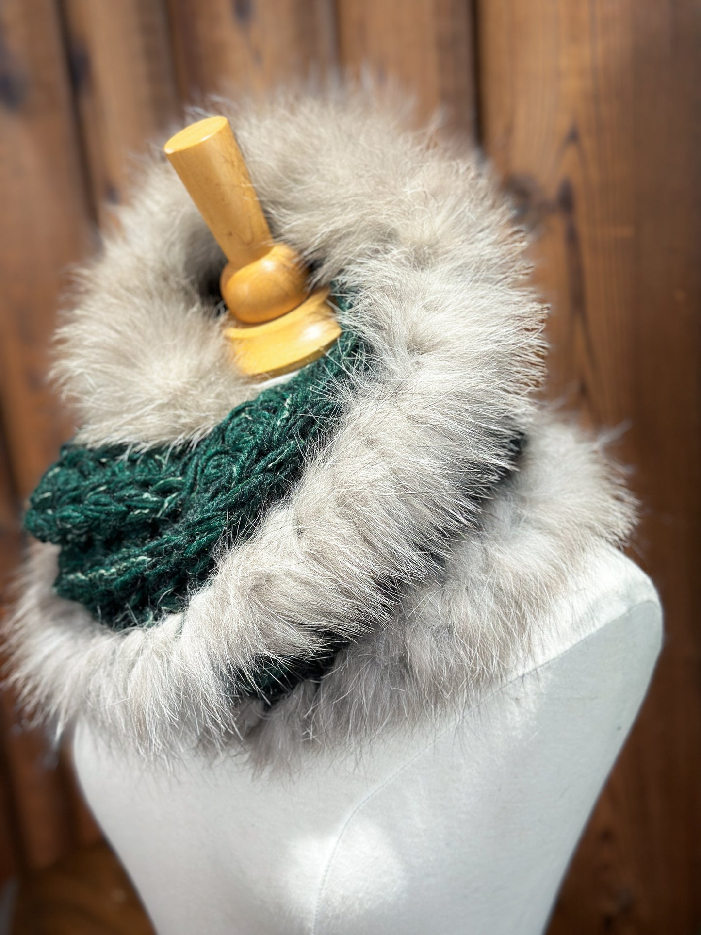 Foulard Vert Forêt avec fourrure recyclée - Renard