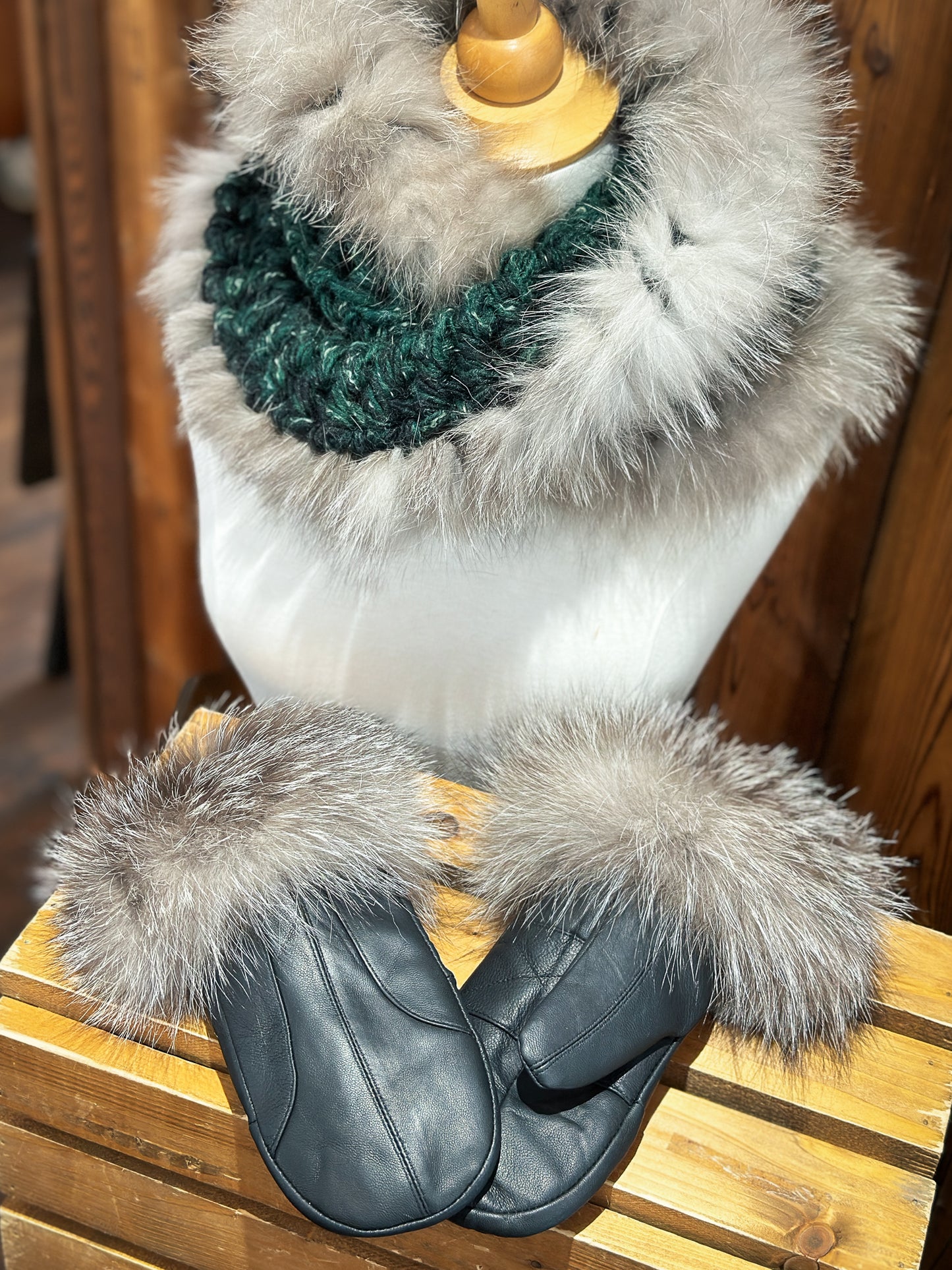 Foulard Vert Forêt avec fourrure recyclée - Renard