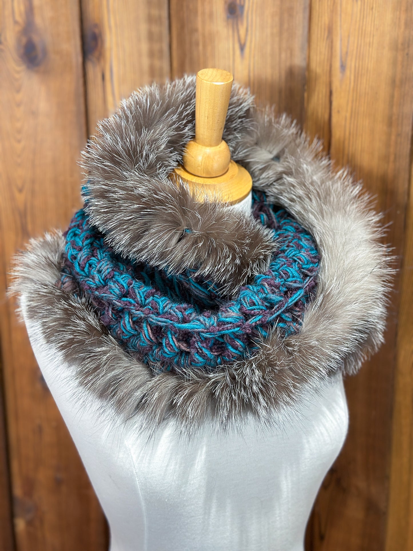 Foulard Turquoise avec fourrure recyclée - Renard