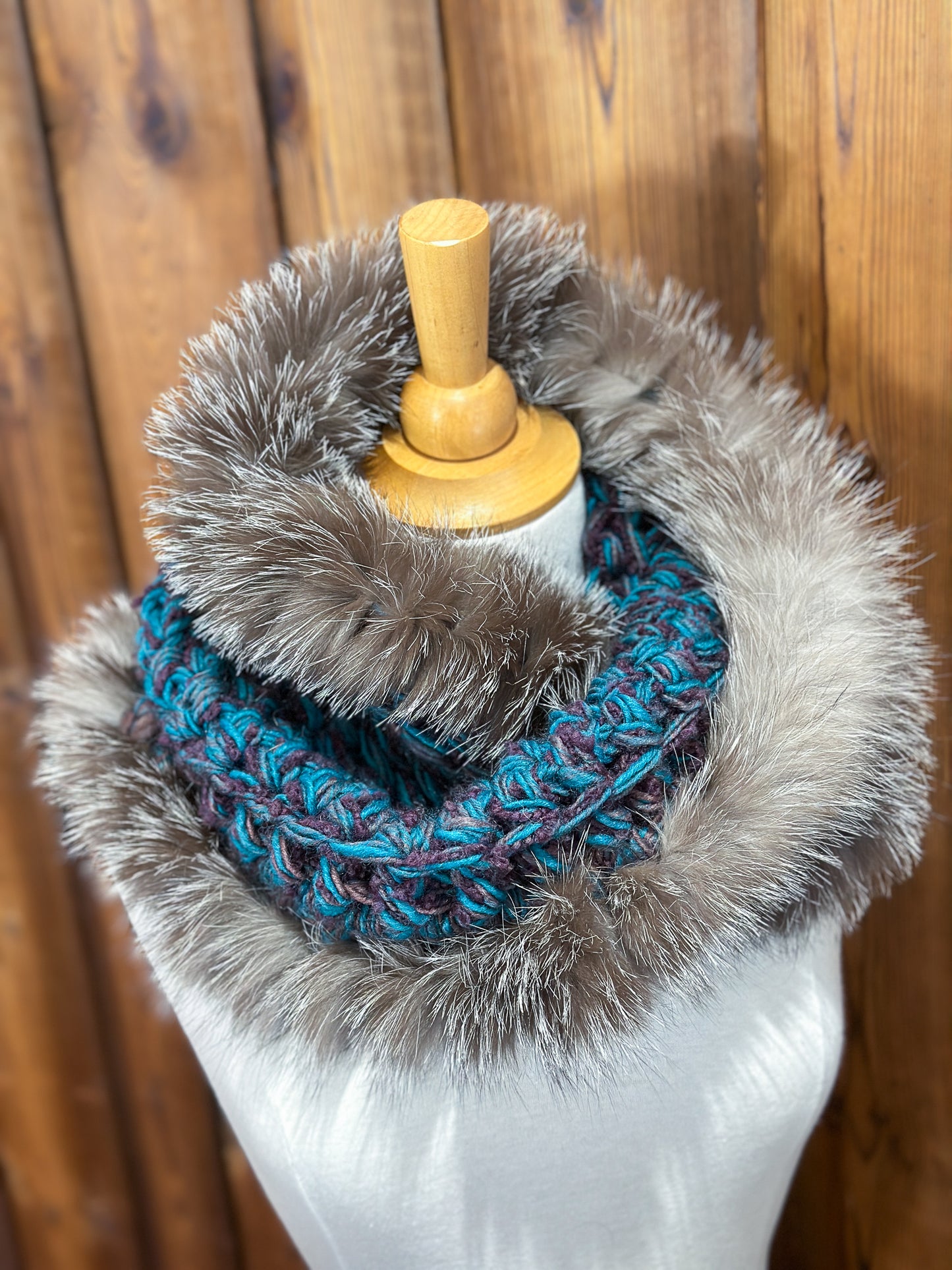 Foulard Turquoise avec fourrure recyclée - Renard