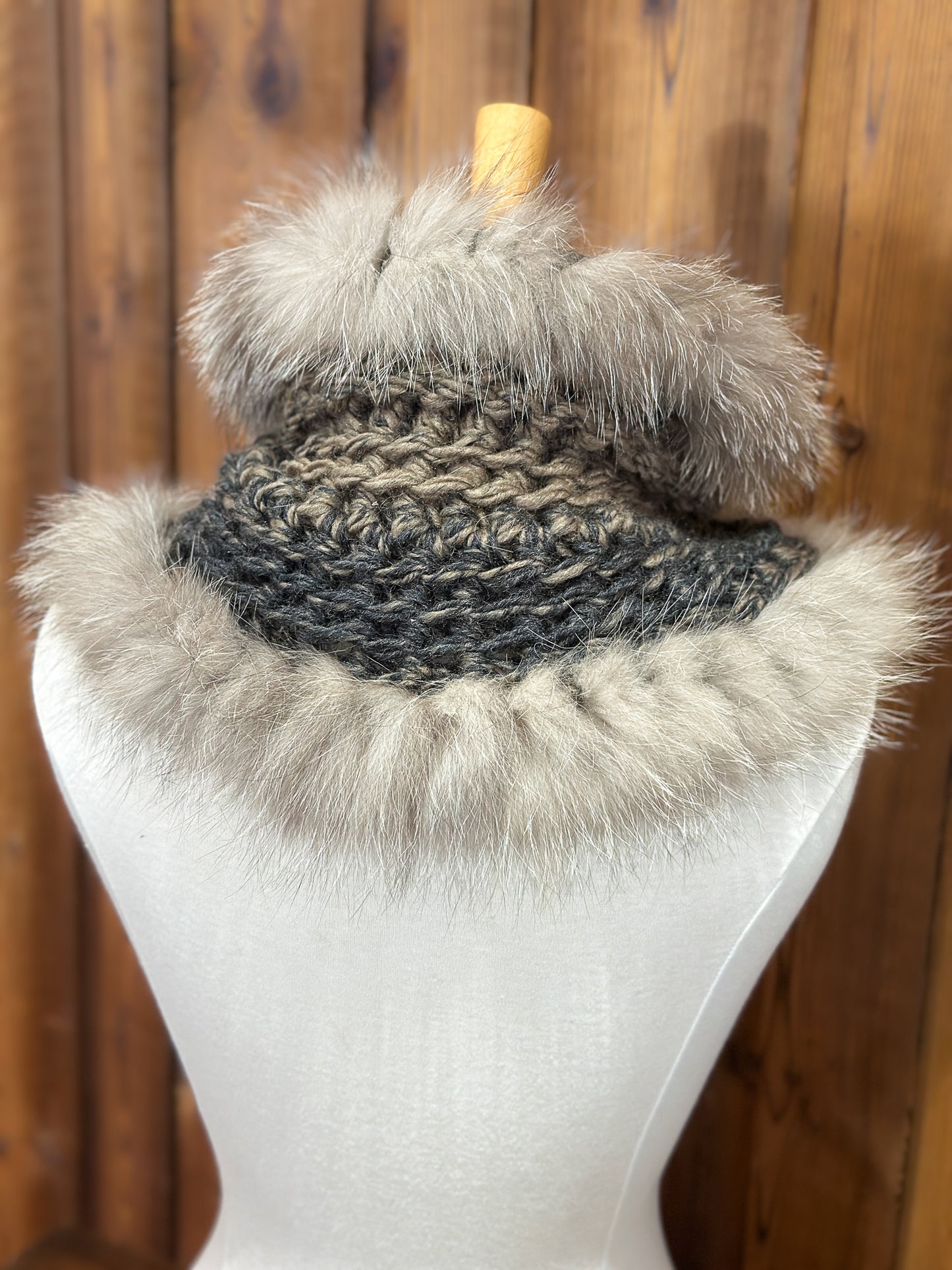 Foulard charcoal avec fourrure recyclée - Renard