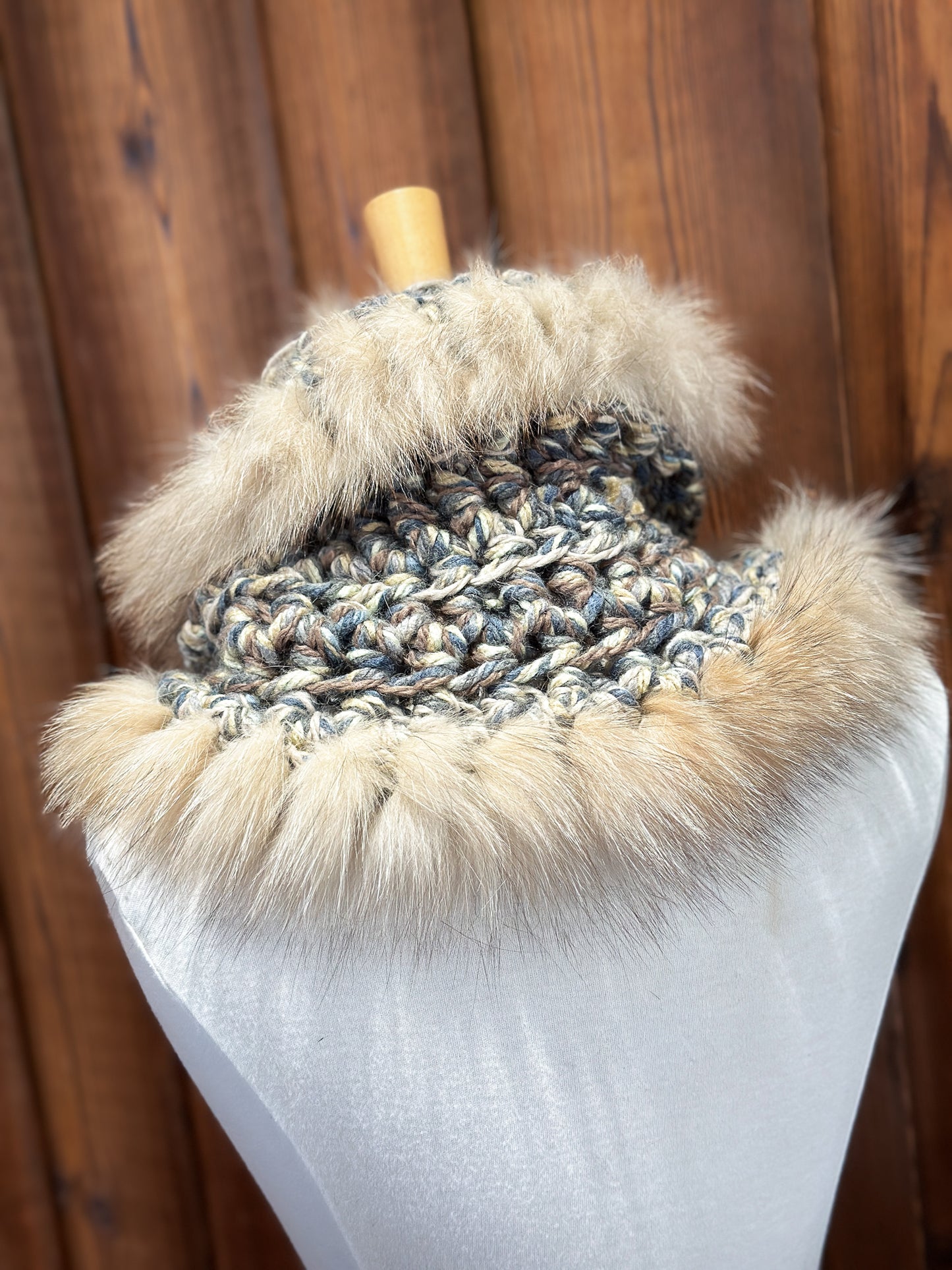 Foulard avec fourrure recyclée