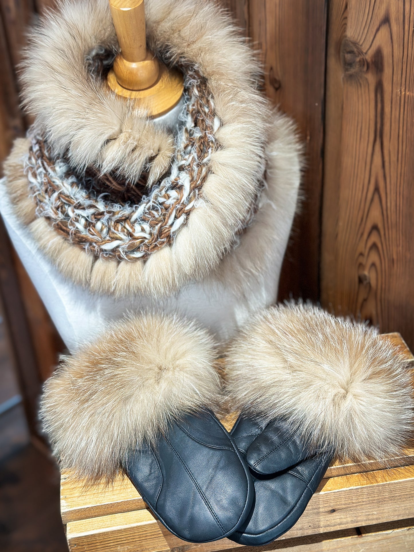 Foulard Beige et Brun avec fourrure recyclée - Renard