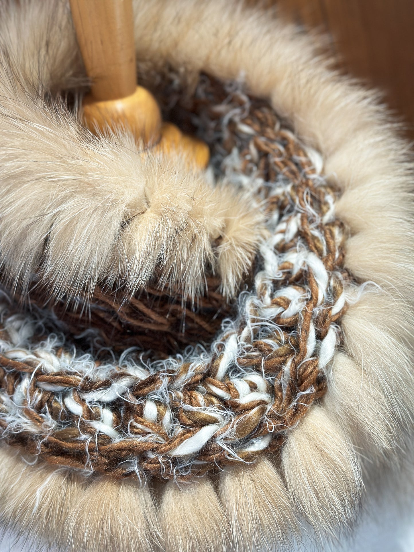 Foulard Beige et Brun avec fourrure recyclée - Renard