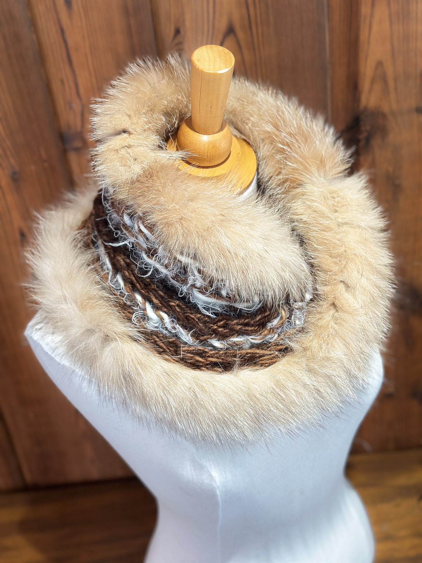 Foulard Beige et Brun avec fourrure recyclée - Renard