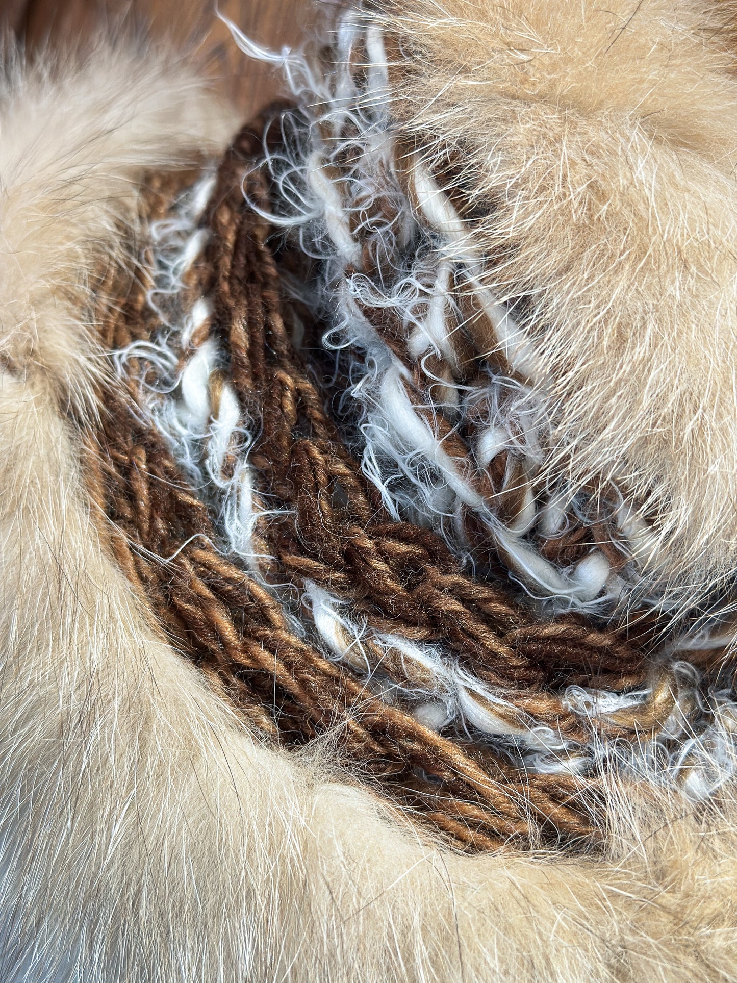 Foulard Beige et Brun avec fourrure recyclée - Renard