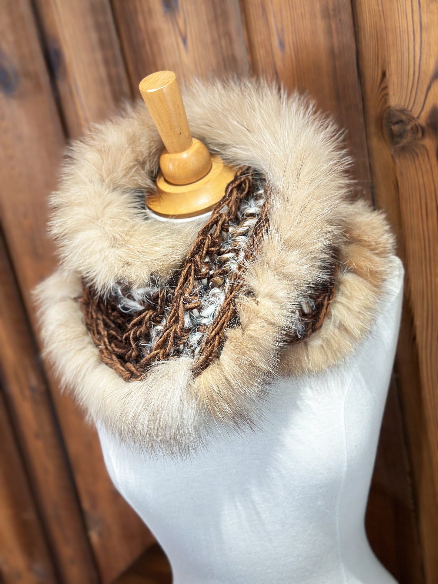 Foulard Beige et Brun avec fourrure recyclée - Renard