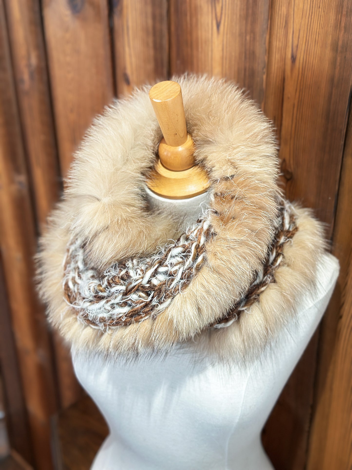 Foulard Beige et Brun avec fourrure recyclée - Renard