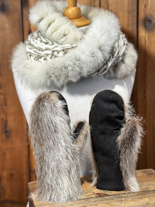 Ensemble Foulard beige et taupe avec fourrure recyclée et mitaines