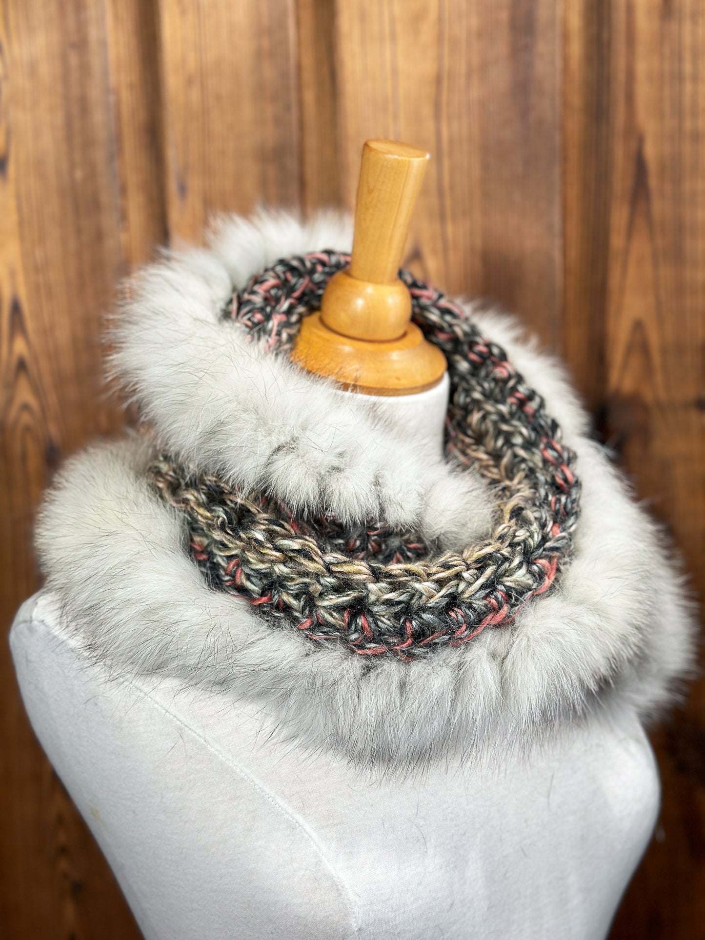 Foulard Rose et Gris avec fourrure recyclée - Renard