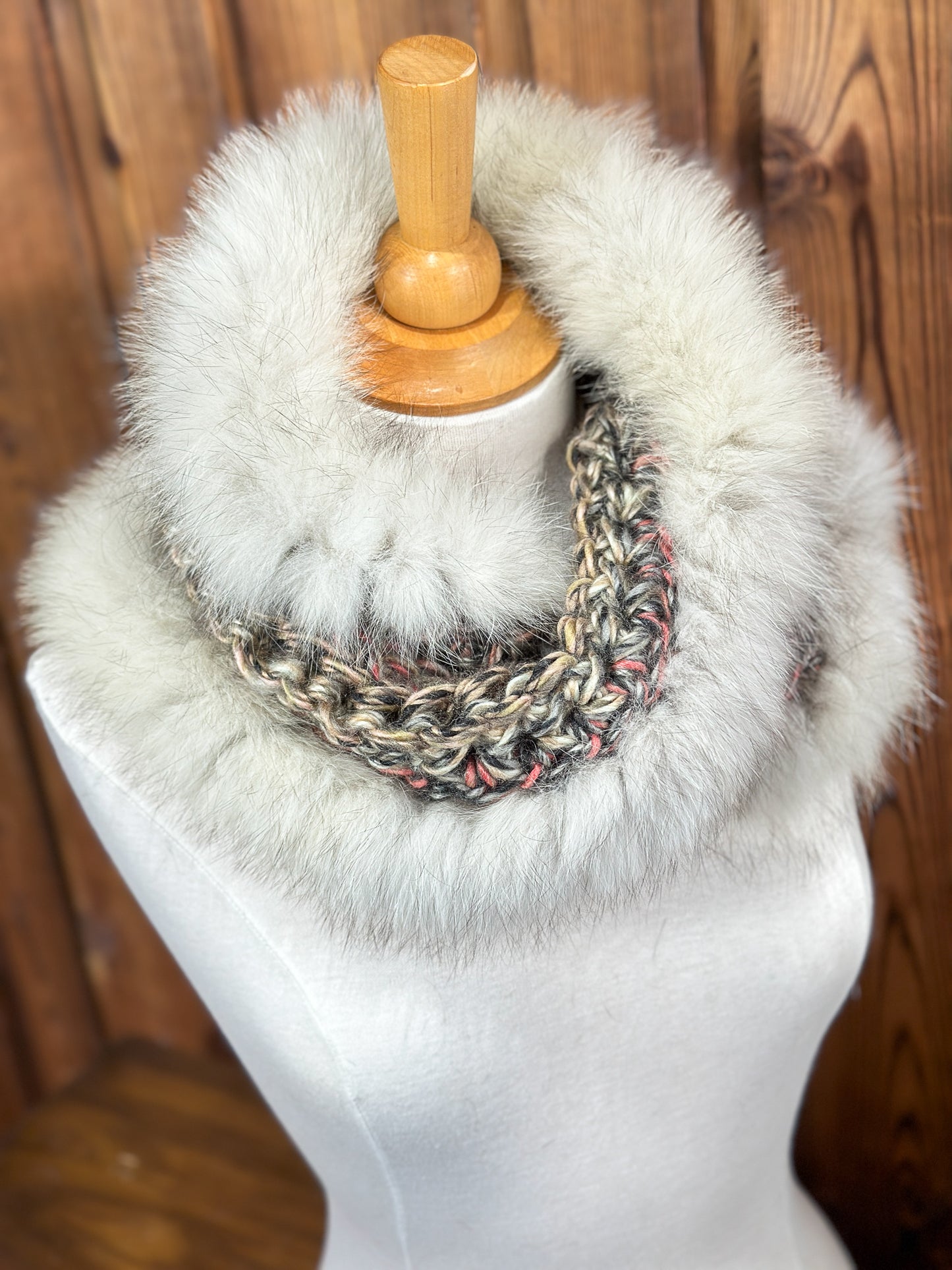 Foulard Rose et Gris avec fourrure recyclée - Renard